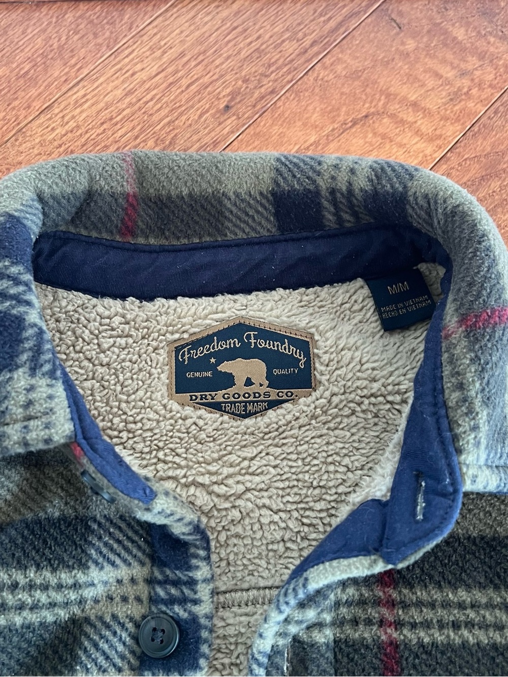 Freedom Foundry Sherpa Lined Flannel Plaid Olive Green Shacket Size Medium - Picture 2 of 10